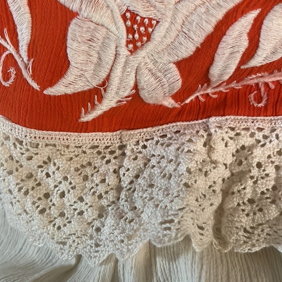 Milly of New York embroidered Gauzy Top~EUC - Picture 3 of 7
